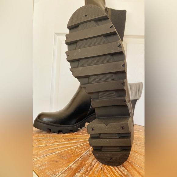 NWT Shoe Dazzle Faux Leather Knee High Boots - Picture 7 of 15